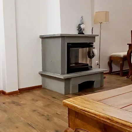 Flowers In The Attic Lägenhet