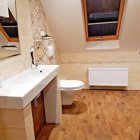 Flowers In The Attic Lägenhet