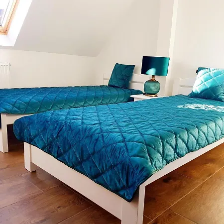 Lägenhet Flowers In The Attic *