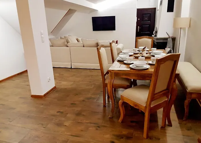 Flowers In The Attic דירה *