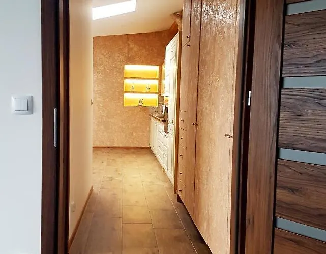 Flowers In The Attic דירה *