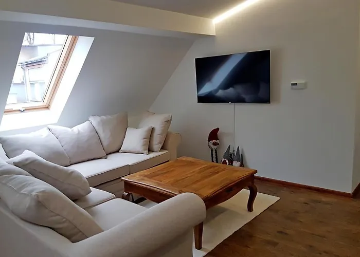 Apartamento Flowers In The Attic *