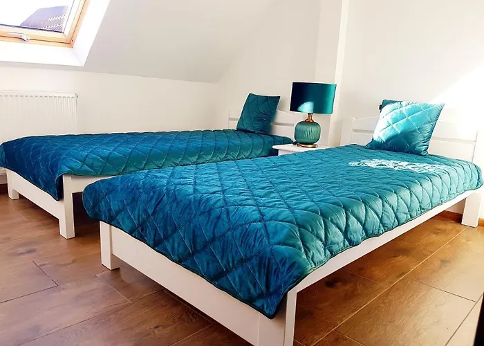 דירה Flowers In The Attic *